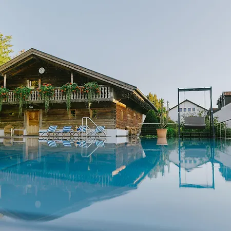 فندق Drei Quellen Therme باد جريسباخ