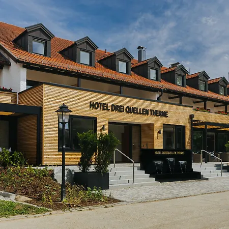 Drei Quellen Therme ホテル バート・グリースバッハ
