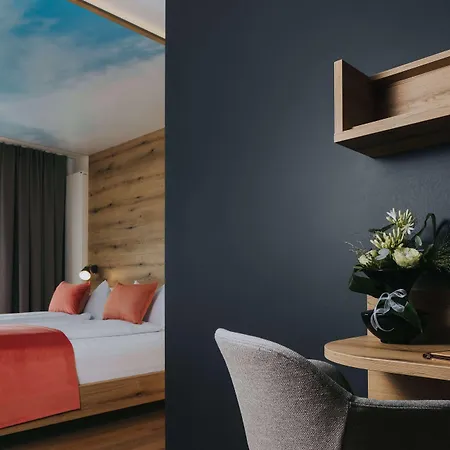 Drei Quellen Therme バート・グリースバッハ